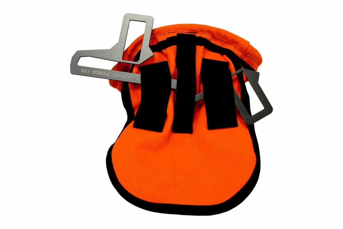 9512724 – 3M DBI SALA ExoFit STRATA Tool Bag Hanger for Harness 40 lb Capacity
